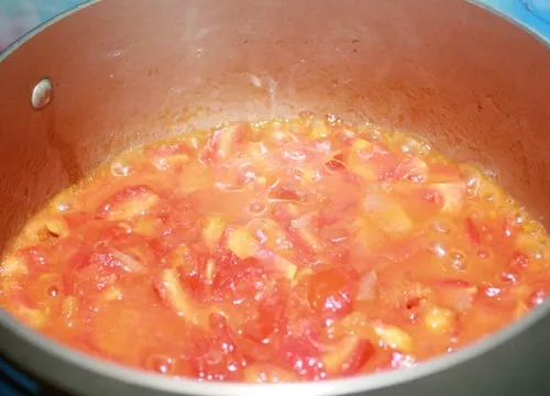 Tối nay ăn gì: Đậu phụ nhồi thịt sốt cà chua đưa cơm ngày mát trời