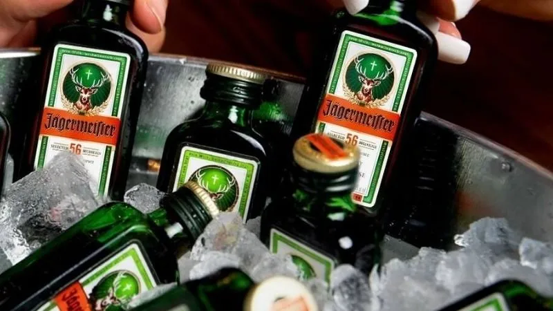 10 cách pha rượu jagermeister chuẩn vị, chuyên nghiệp như bartender