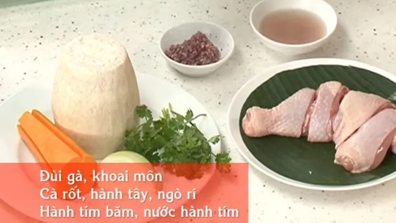 Cách nấu canh khoai môn gà hầm thơm ngon, phục vụ cho cả gia đình