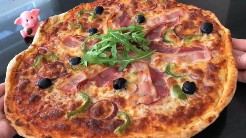 Chia sẻ cách nướng pizza bằng lò nướng không cần men nở, không nhồi bột