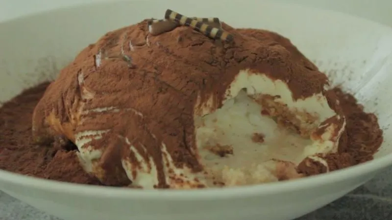 Hướng dẫn cách làm tiramisu bingsu ngon lạ, béo thơm để cả gia đình đều thích mê