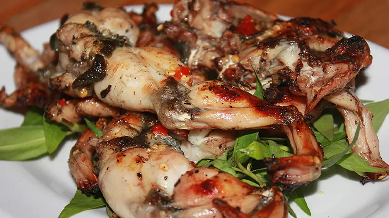 Secret recipe for making delicious and flavorful grilled frog